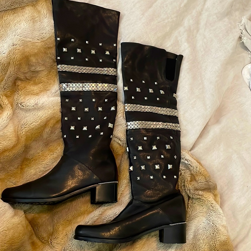Stuart Weitzman leather black boots with metal stones size 6 1/2 M